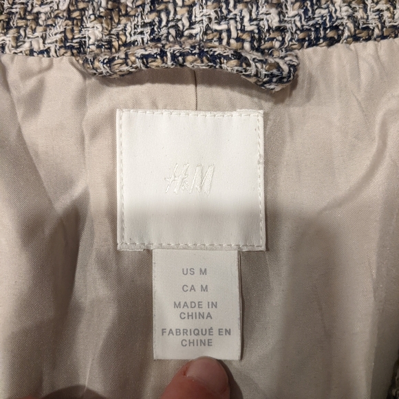 H&M slightly oversized blazer - Picture 7 of 8